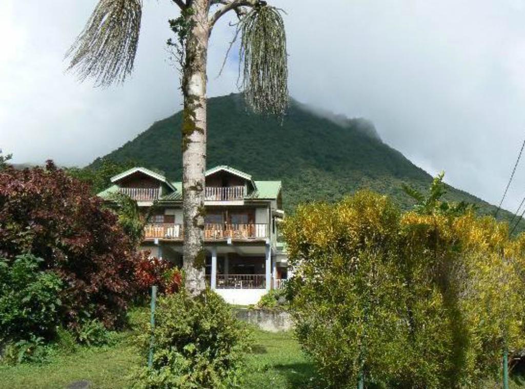 Roxy'S Mountain Lodge Laudat Exterior photo
